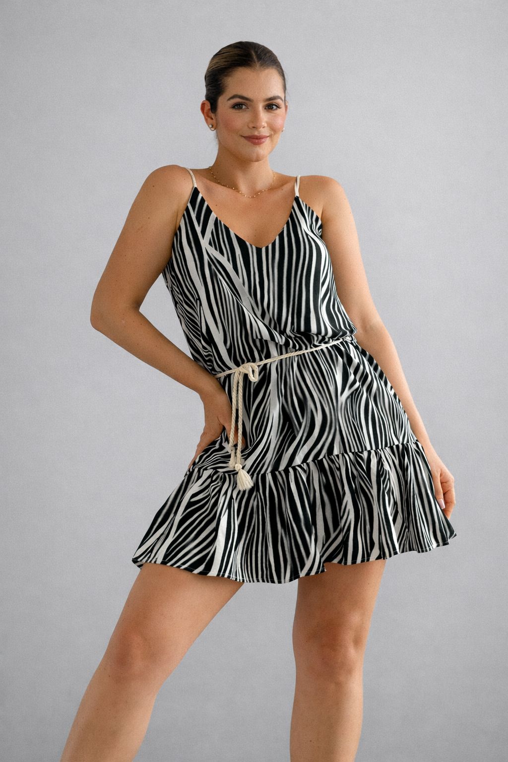 VESTIDO ESTAMPADO CEBRA CON CORDONES